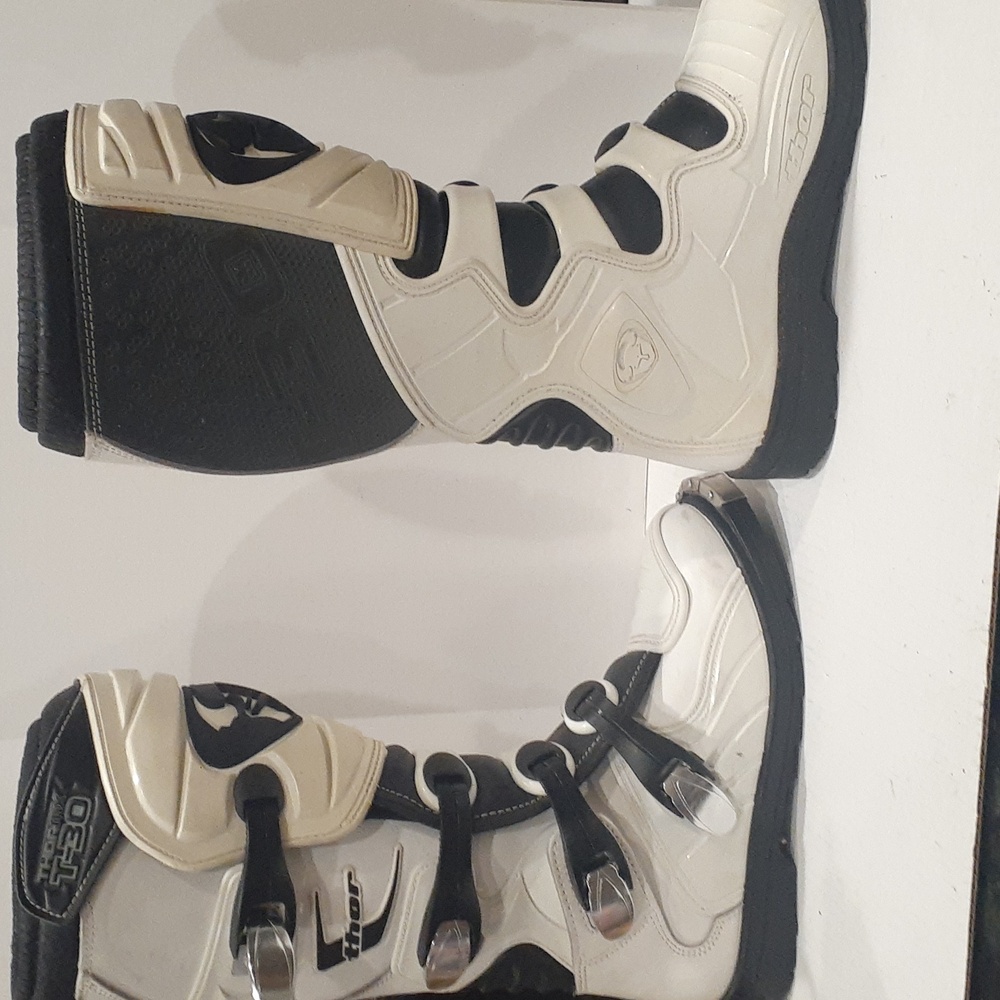 THOR T30 Women's Black and White Motocross Boots Sz 6 - Picture 3 of 13